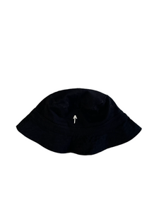 ARROW BUCKET HAT BLACK